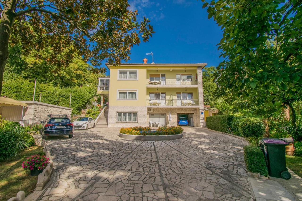 Apartments Anita Near Opatija With Private Parking Matulji Eksteriør billede